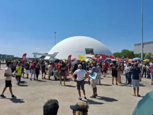 Protestos promovidos pela esquerda neste domingo não tem a força que esperavam