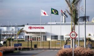 Importando motores da matriz, no Japão, Toyota retomará produção no Brasil