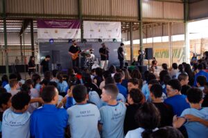 Projeto GrooveOnline Prevenção promove ações educativas de combate à violência em escolas públicas do DF