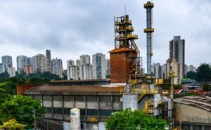Mais uma multinacional deixa de produzir no Brasil