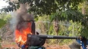 Há poucas horas do 2º turno FAB derruba e destrói helicóptero suspeito em Roraima